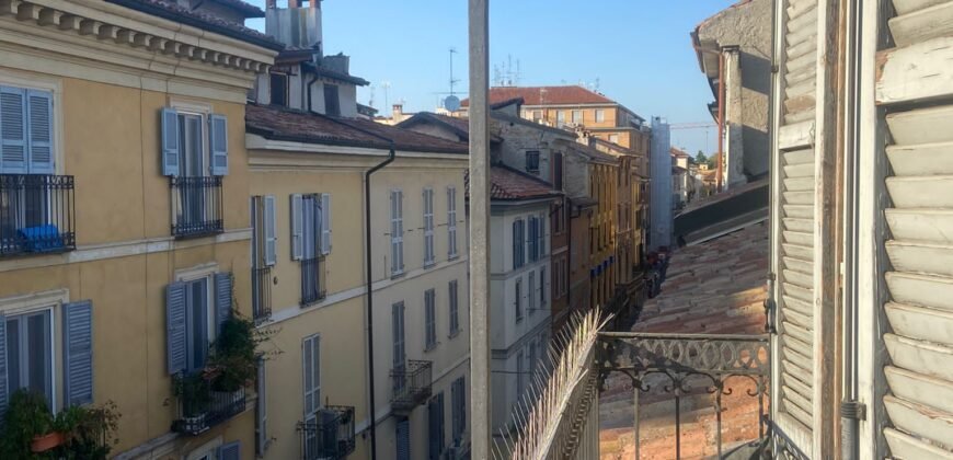 Bilocale corso Strada Nuova, Centro Storico