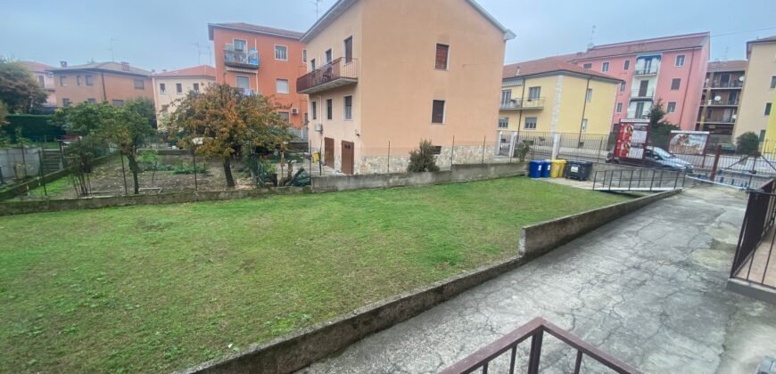 Bilocale in vendita in via Giovanni Ingrao, San Giovannino – Pompieri, Pavia